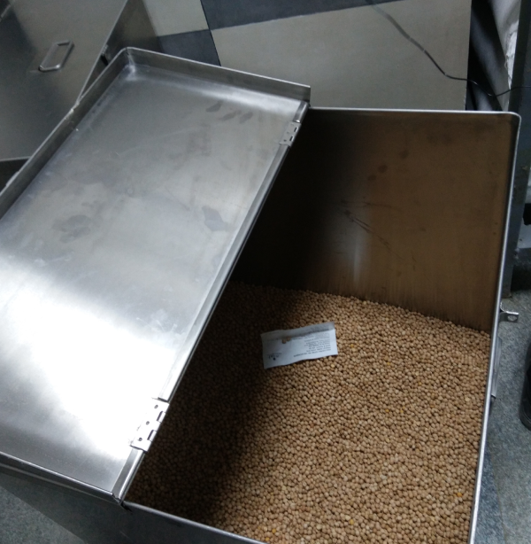 KITCHEN GRAIN TROLLEY